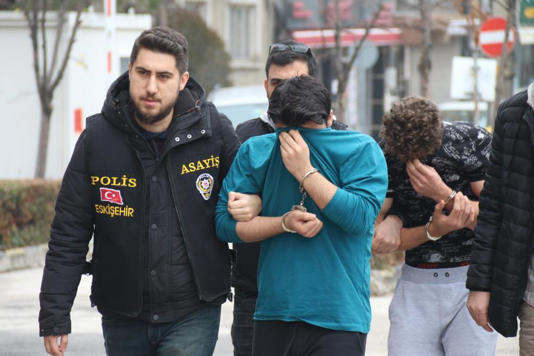 21 yaşındaki Ayşenur, başından ve göğsünden vurularak öldürülmüştü... Acılı baba: Bunlar katilin son çırpınışları