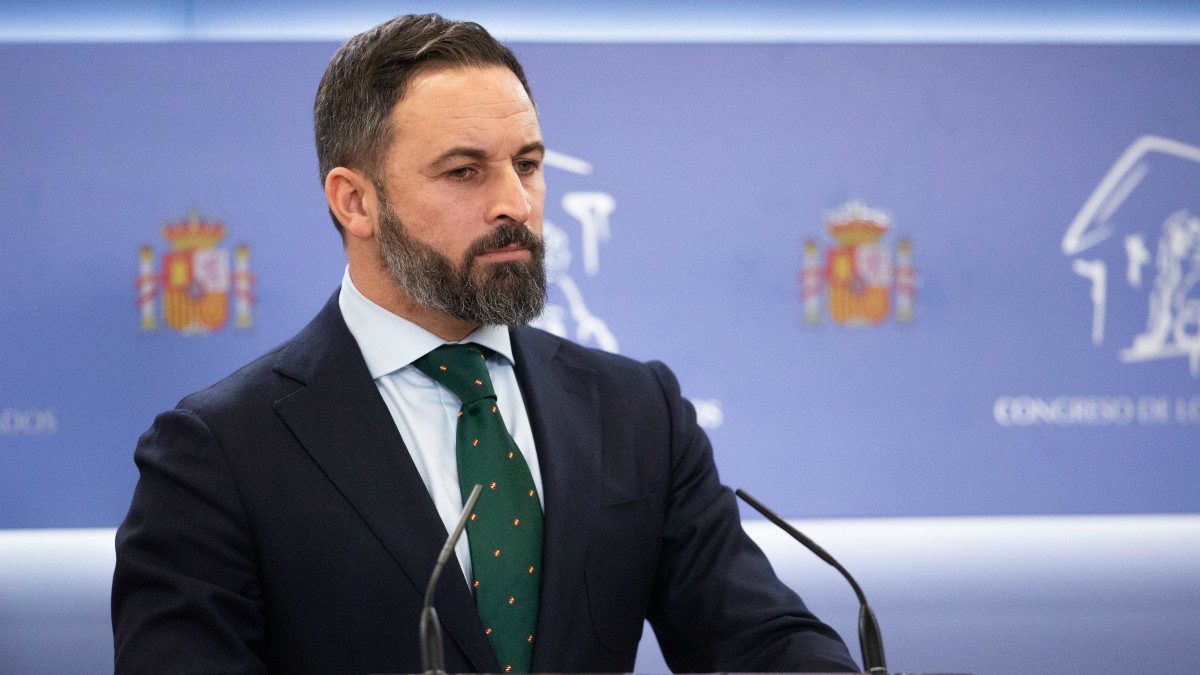 İspanya meclisinde tansiyon yükseldi: Aşırı sağcı lider, Başbakanı 'diktatörlükle' suçladı